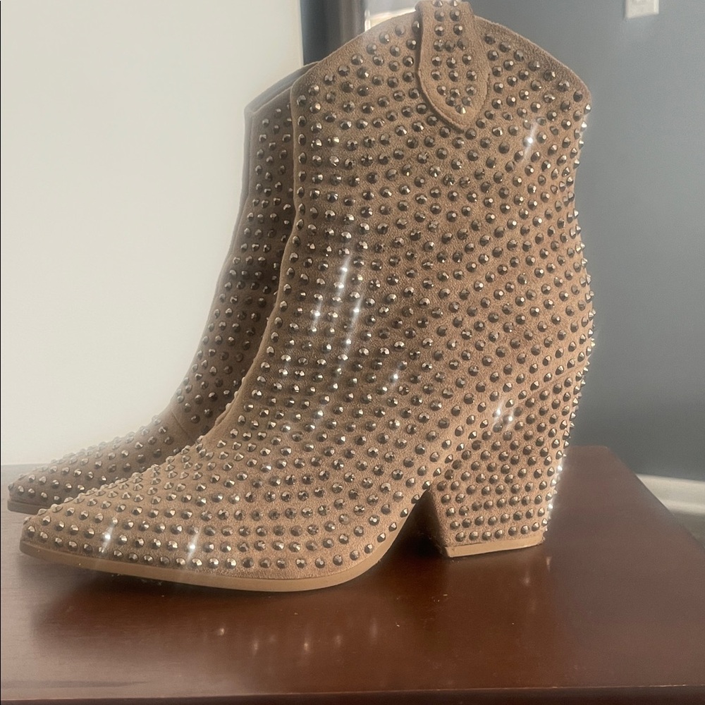 Very G Tan Studded Heeled Boots